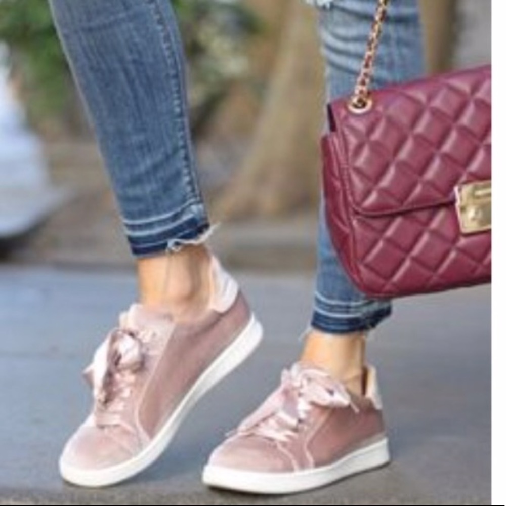 SAM EDELMAN VELVET SHOES